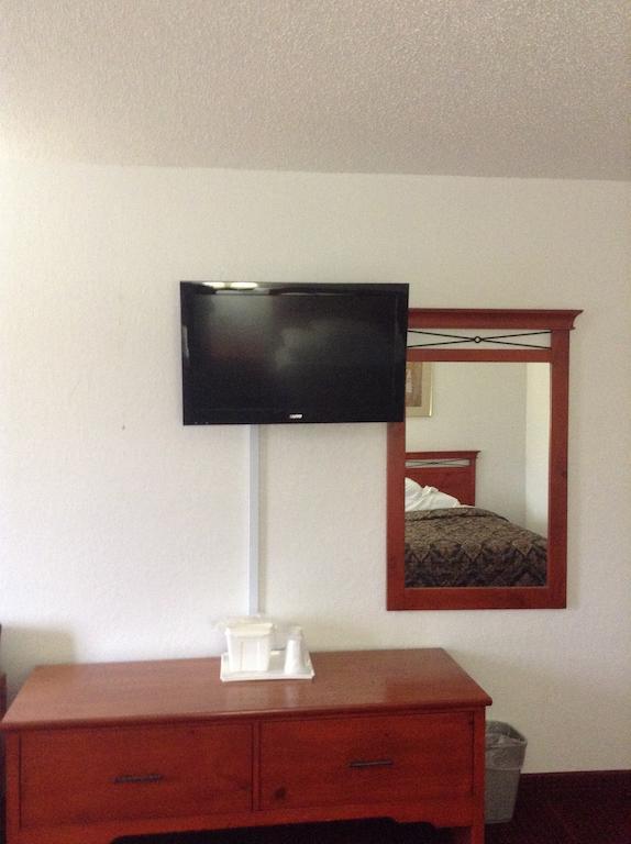 American Inn & Suites Boone Pokoj fotografie